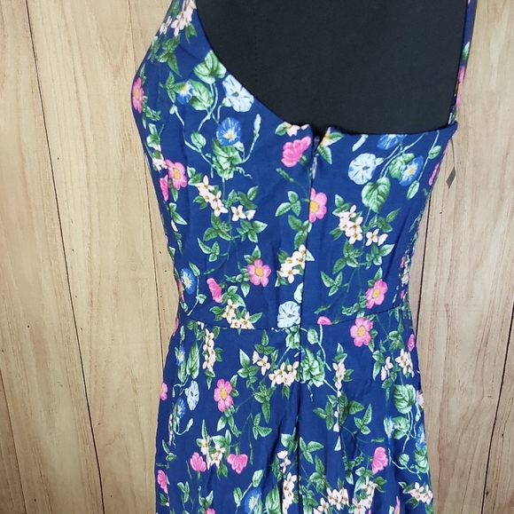 Old Navy Blue Spaghetti Strap Floral V-Neck Summer Dress - Picture 8 of 15